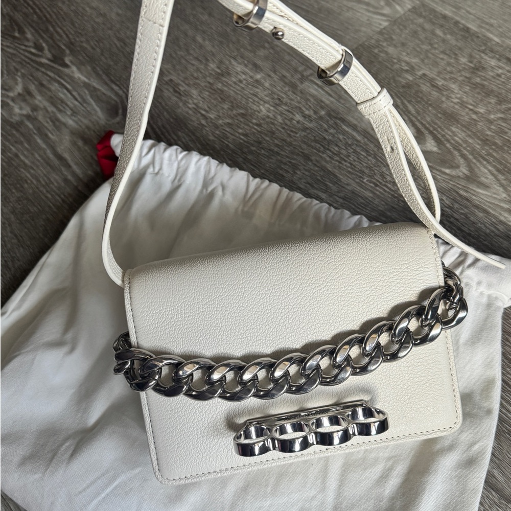 NWT Alexander McQueen White Crossbody Bag with Silver Chain